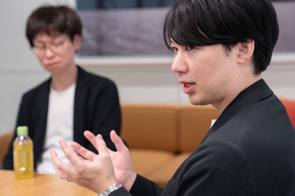 77cba71693fdfff778cc8fa8236de373